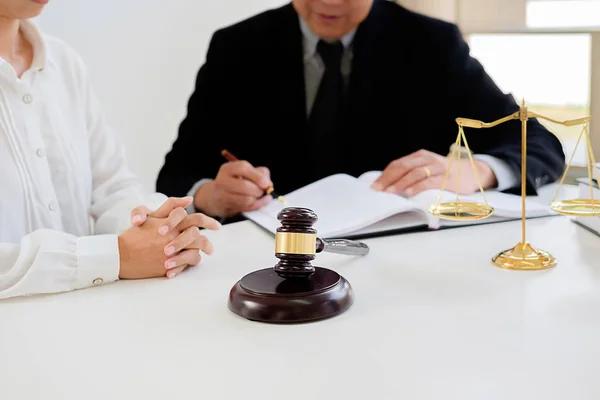 Personal Injury Attorneys: Protecting Clients from Legal Pitfalls